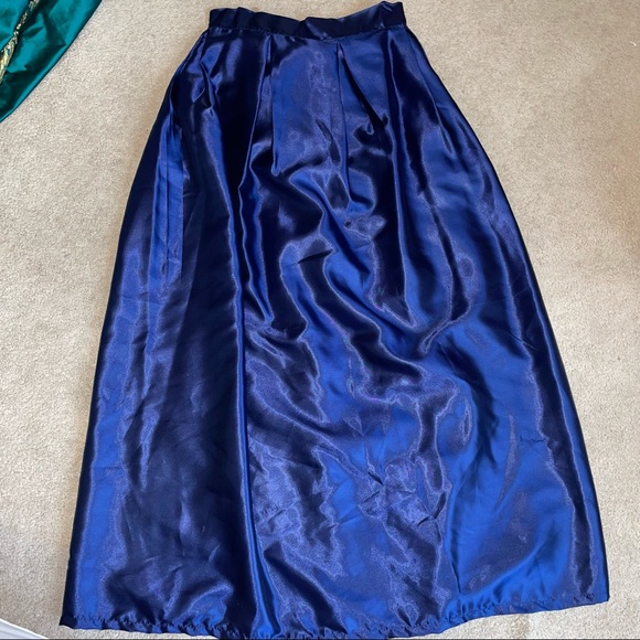 Satin navy pleated maxi skirt - Picture 1 of 5